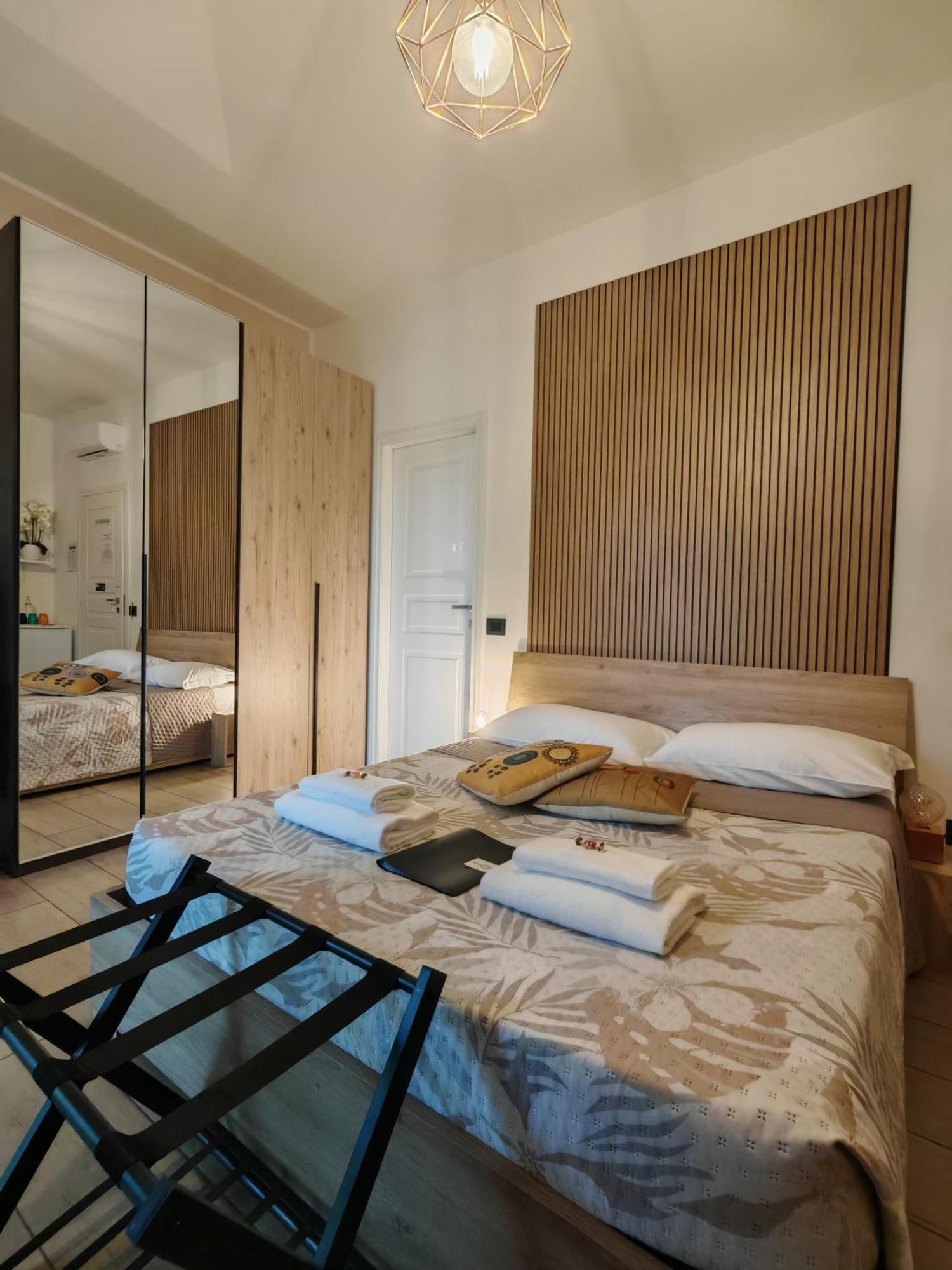Double Room Private Bathroom